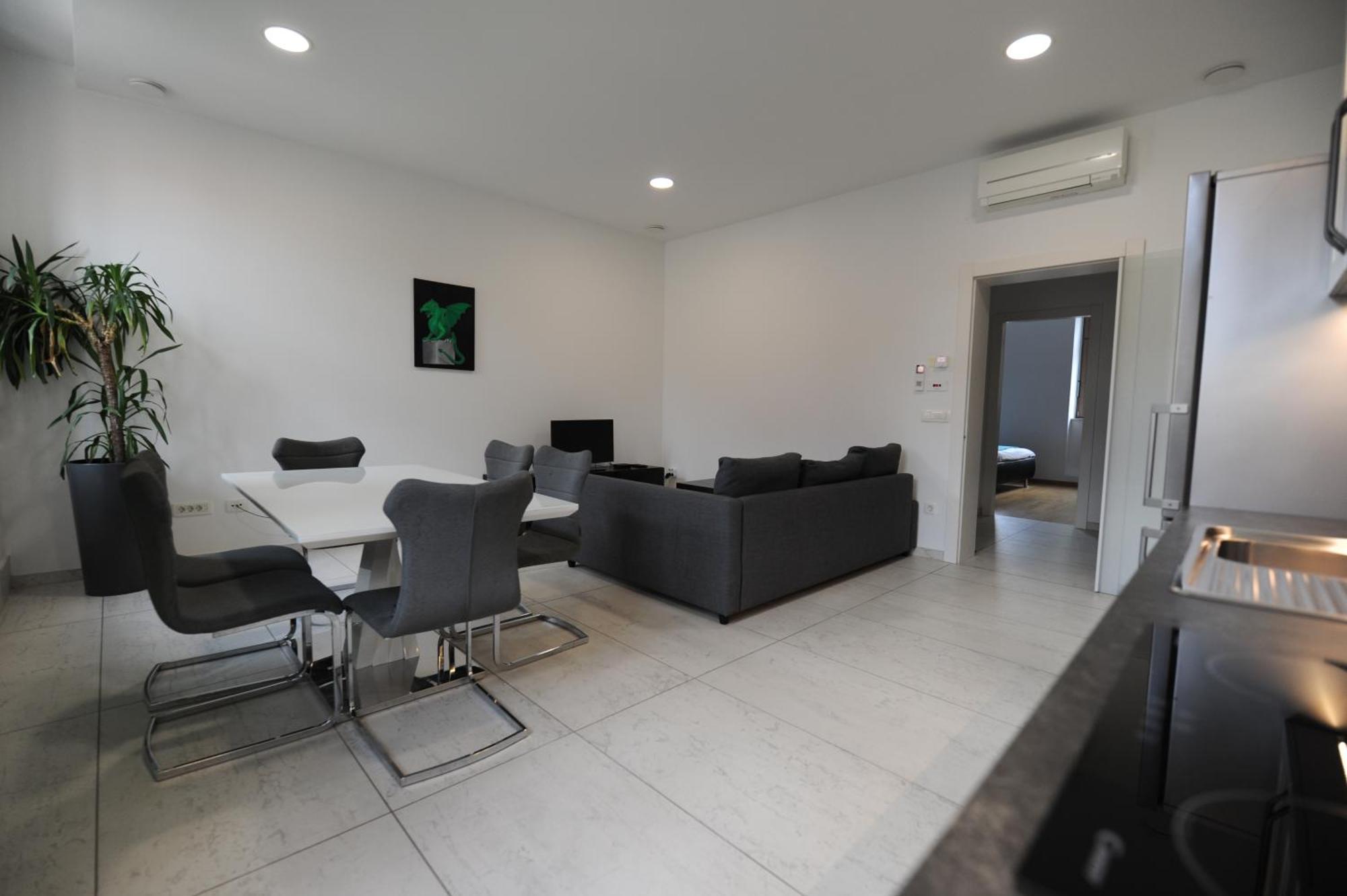 Argo Apartments Ljubljana Buitenkant foto