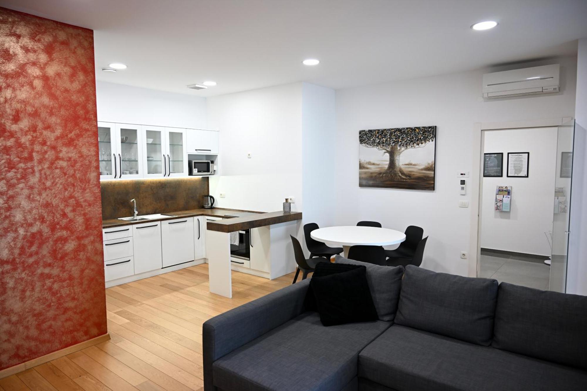 Argo Apartments Ljubljana Buitenkant foto