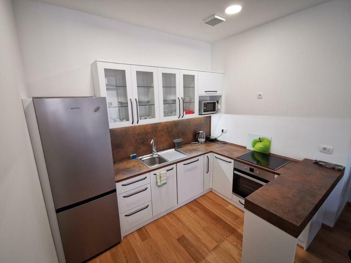 Argo Apartments Ljubljana Buitenkant foto